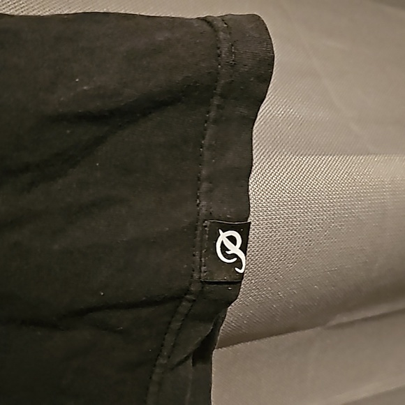 Primitive shirt - Picture 4 of 5